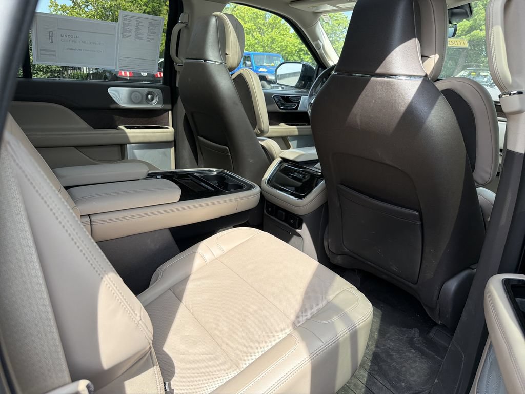 Certified 2024 Lincoln Navigator L Reserve AWD/4WD image 8