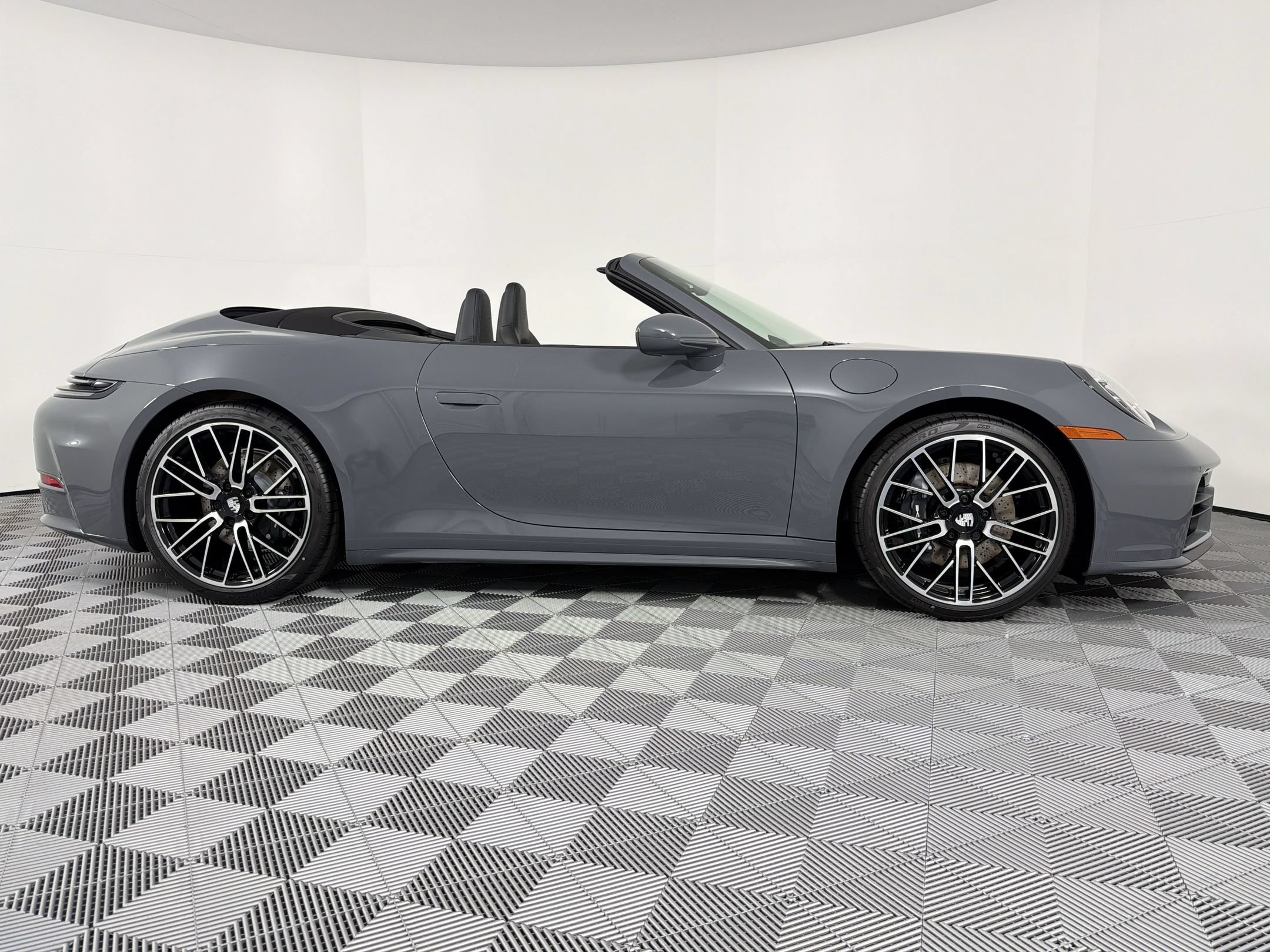 New 2026 Porsche 911 Carrera RWD image 8