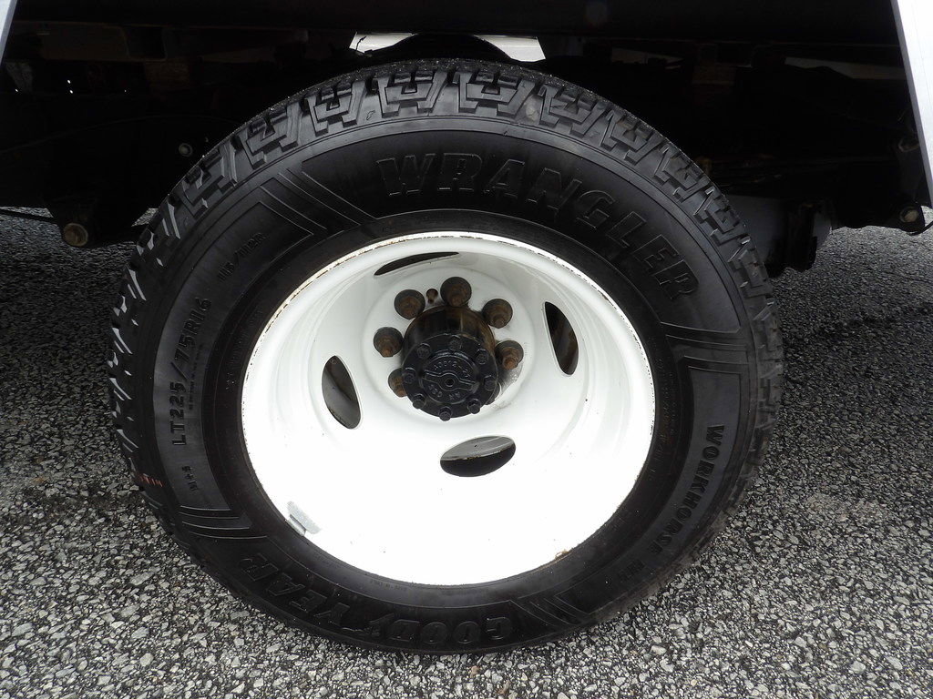 Used 2021 Ford E-350 and Econoline 350 Super Duty RWD image 40