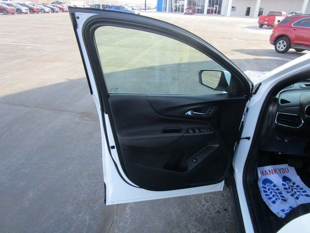 Used 2022 Chevrolet Equinox RS image 16