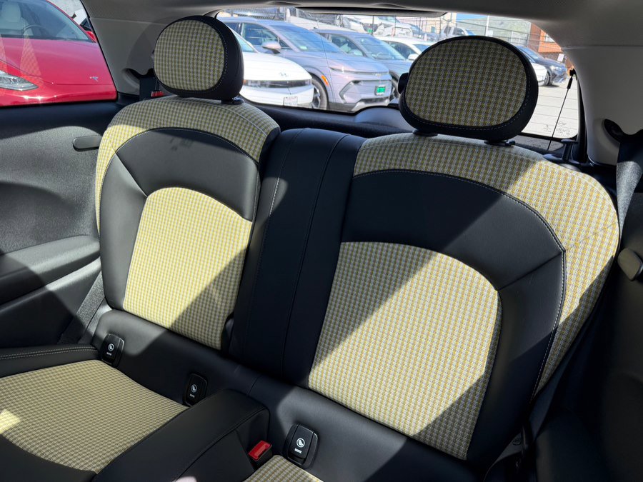 Used 2023 MINI Cooper SE image 43
