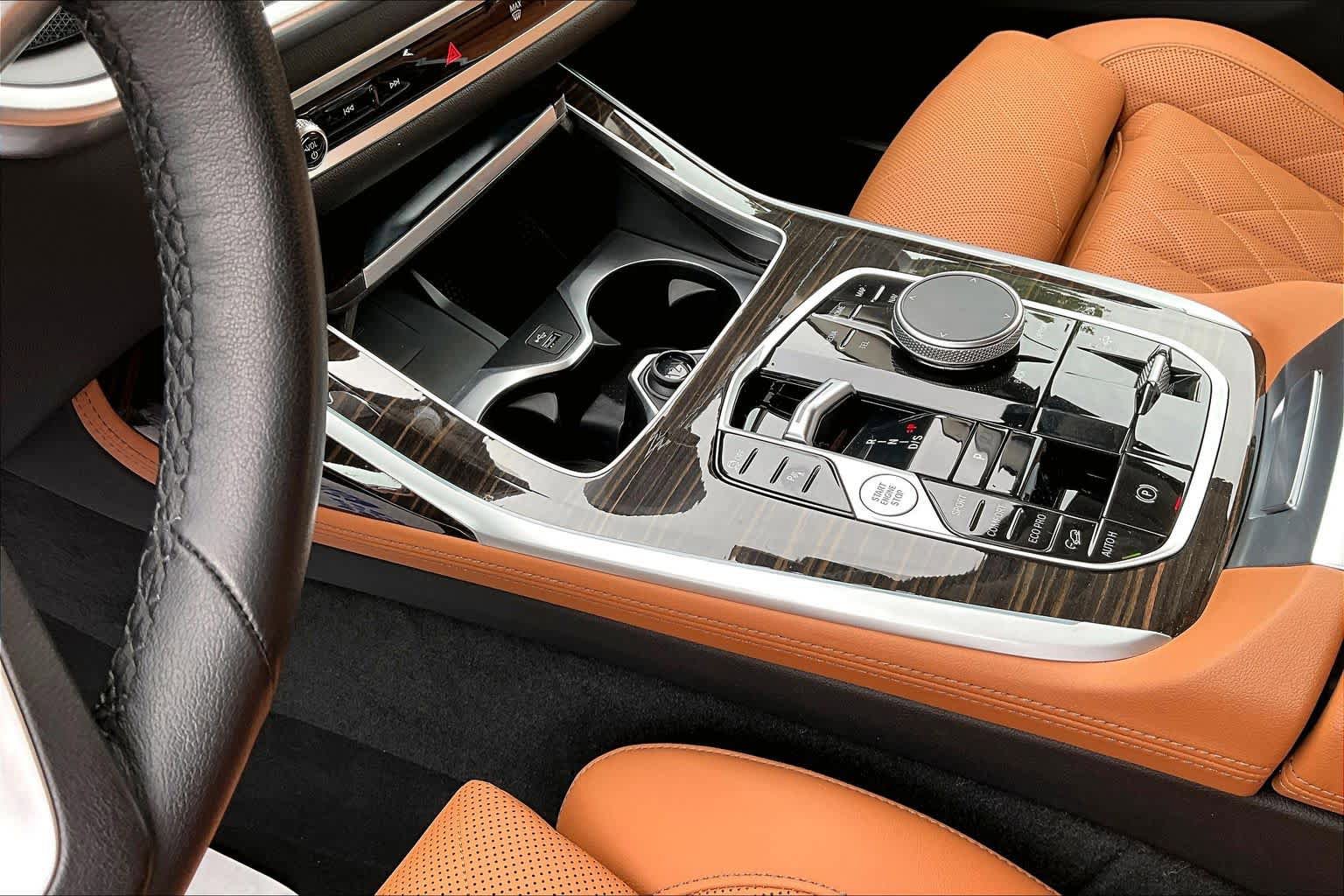 Certified 2024 BMW X7 xDrive40i AWD/4WD image 16