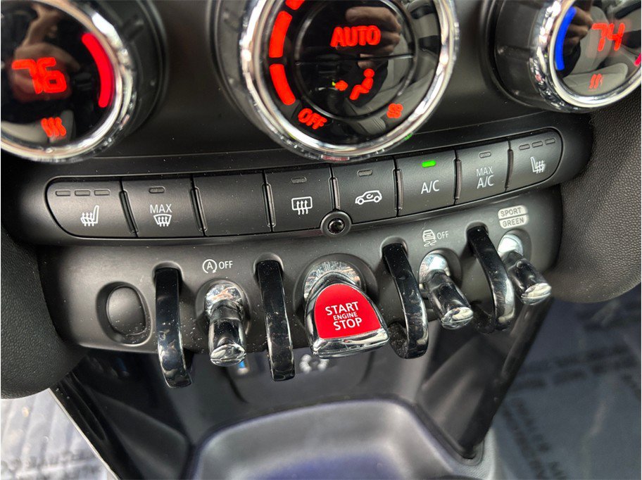 Used 2018 MINI Cooper S image 25