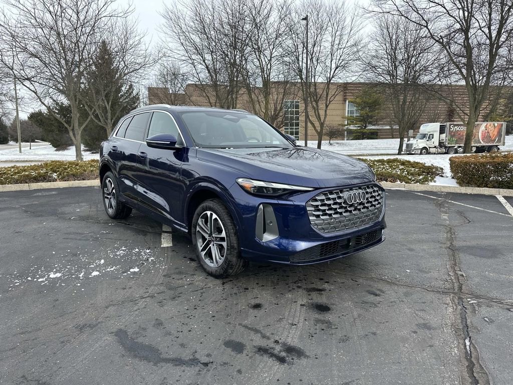 New 2025 Audi Q5 Premium image 1