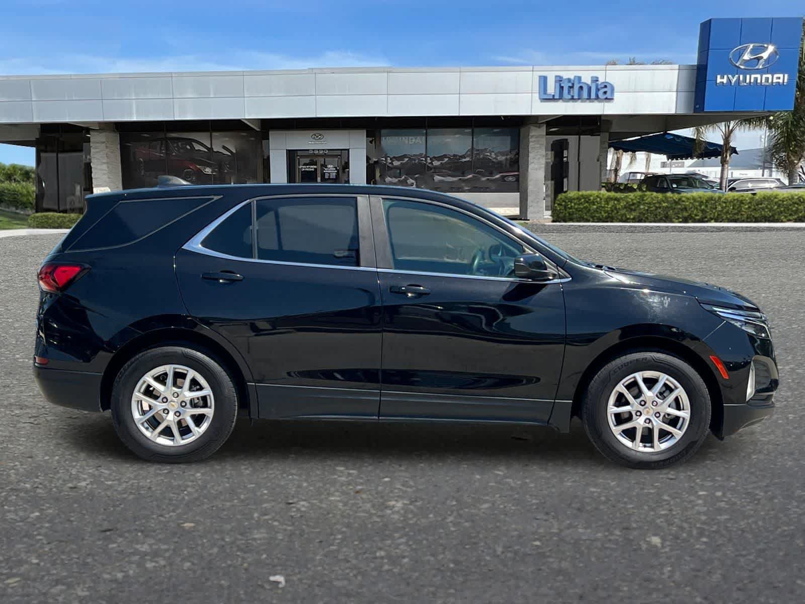 Used 2022 Chevrolet Equinox LT FWD image 9