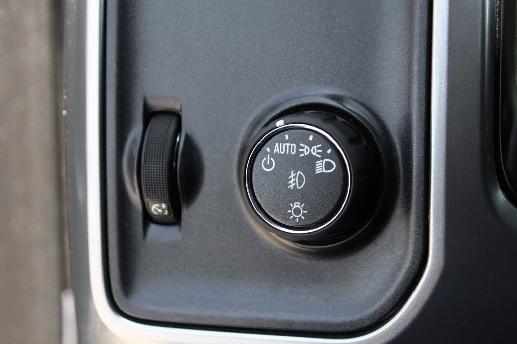 Used 2016 Chevrolet Silverado 1500 LT w/ LT Convenience Package image 16