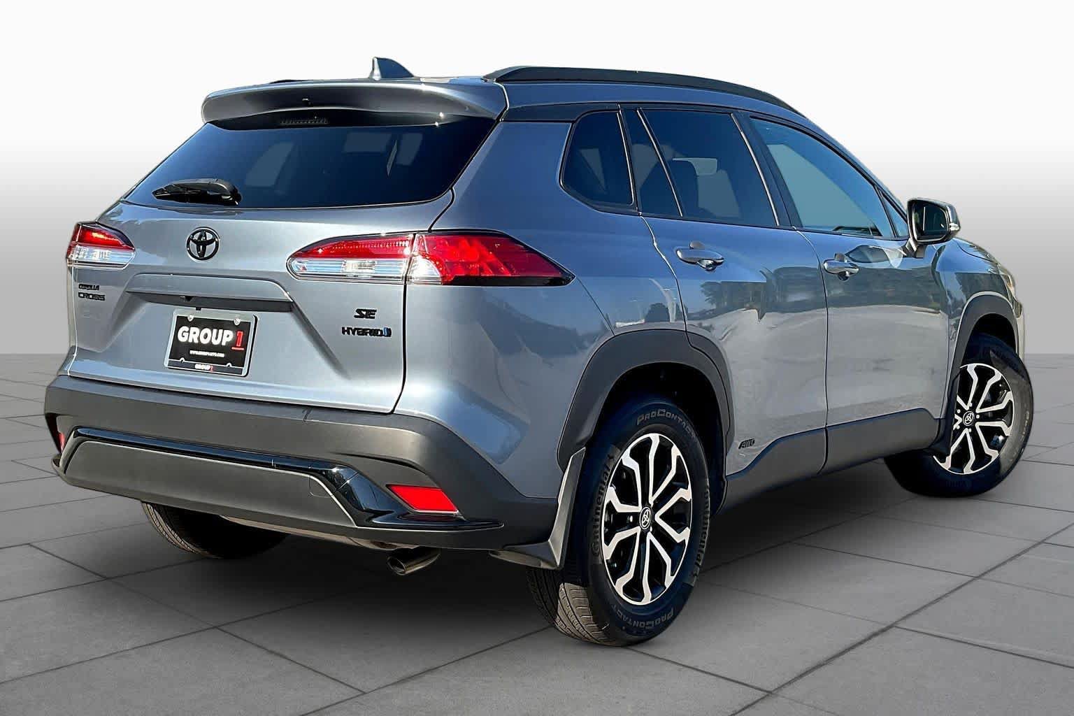 Used 2024 Toyota Corolla Cross AWD Hybrid image 13