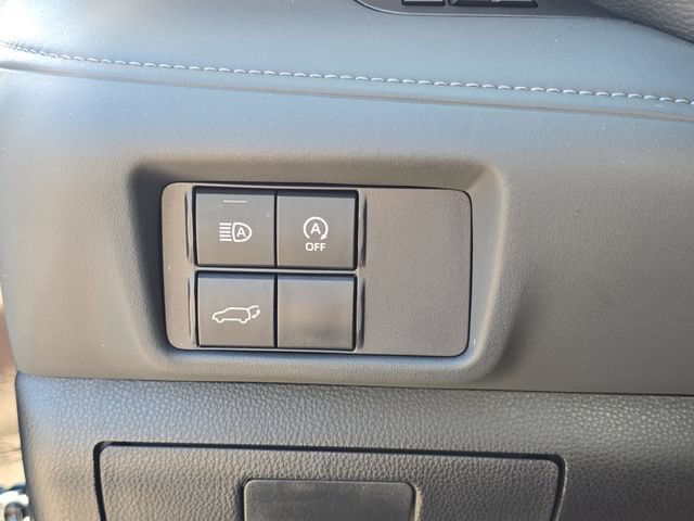 Used 2024 Toyota Highlander XLE AWD/4WD image 31