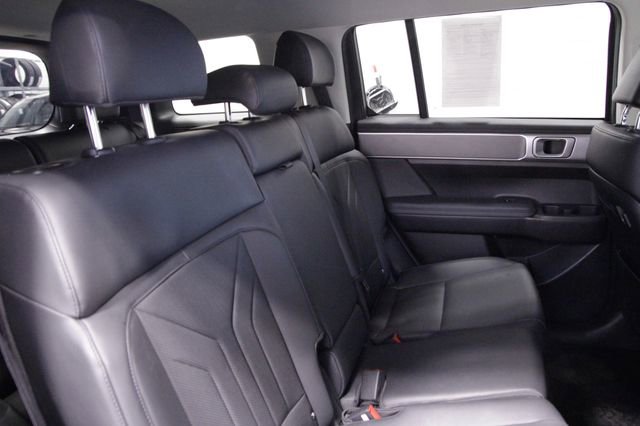 Used 2025 Hyundai Santa Fe SEL image 19