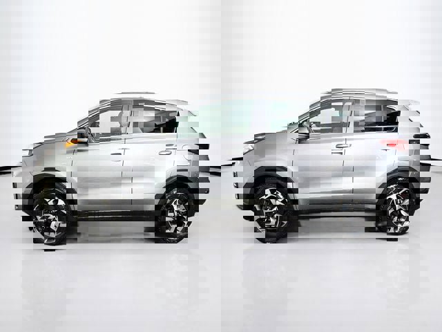 Used 2020 Kia Sportage LX image 8