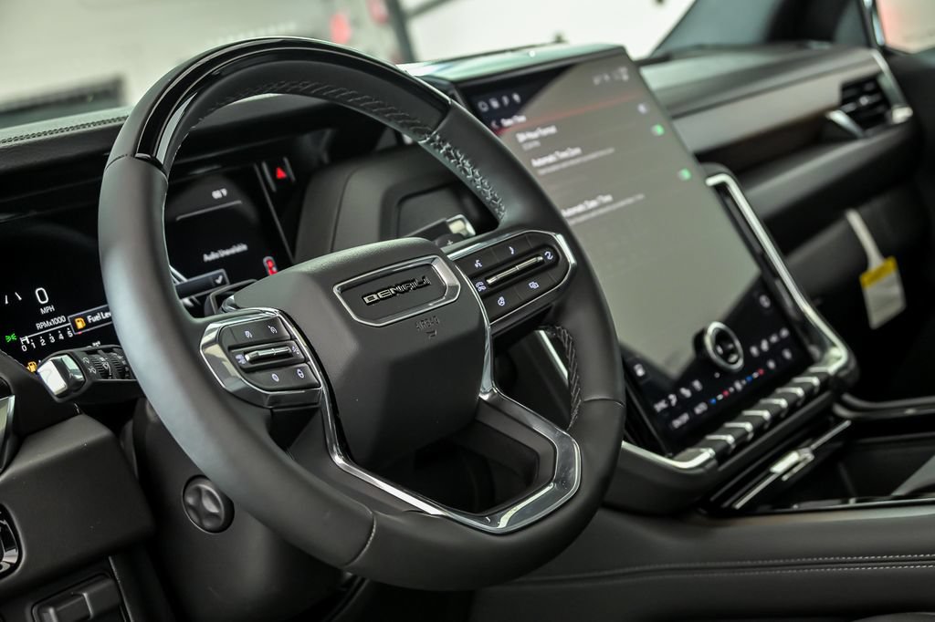 New 2026 GMC Yukon Denali w/ Denali Reserve Package AWD/4WD image 9