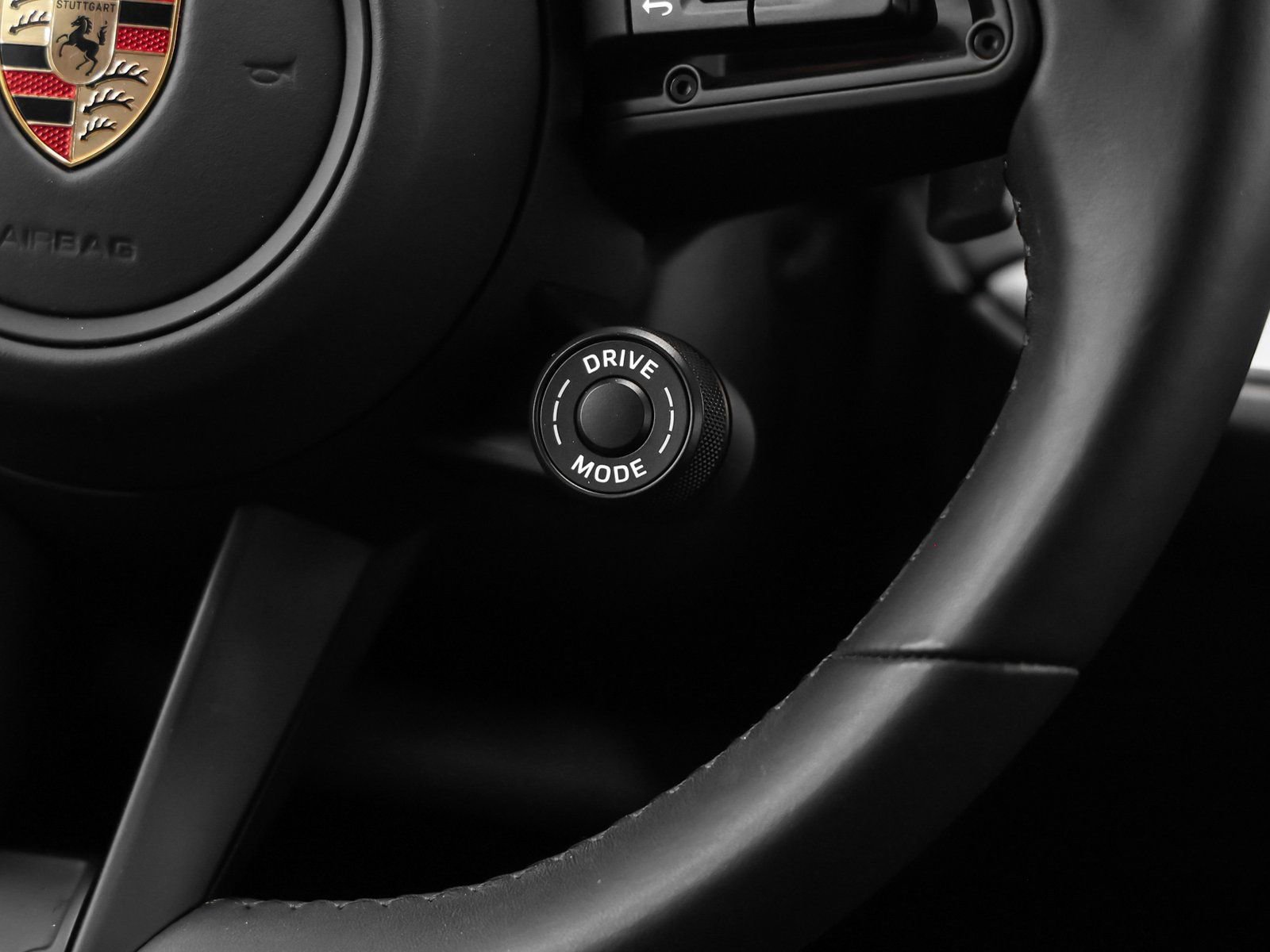 Certified 2025 Porsche Cayenne E-Hybrid image 35