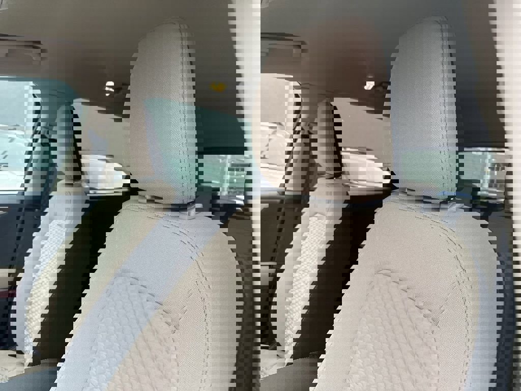 Used 2020 Ford Escape SE image 21