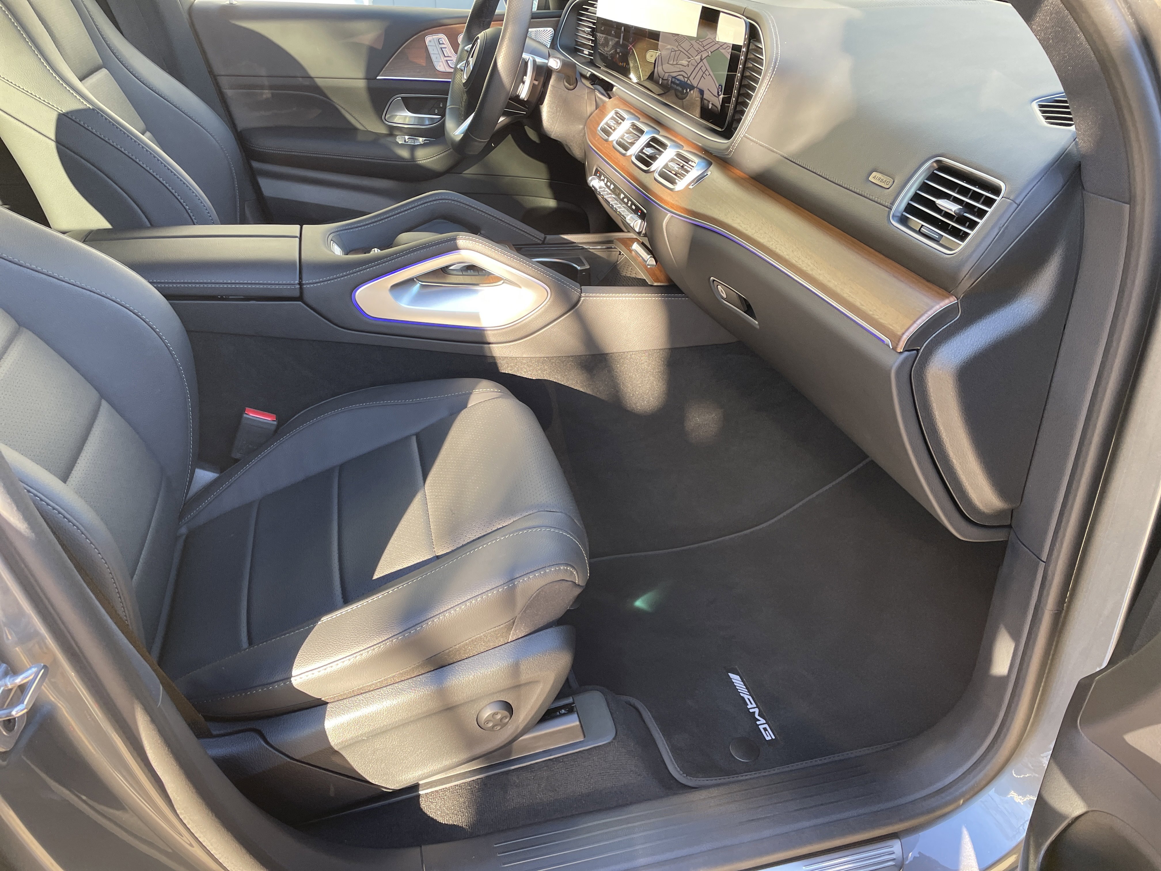 Certified 2025 Mercedes-Benz GLS 450 4MATIC image 52