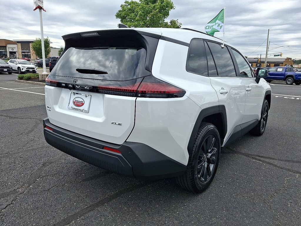 Used 2026 Toyota RAV4 XLE Premium w/ Panoramic Sun Roof Package AWD/4WD image 6