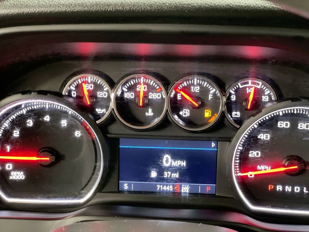 Used 2023 Chevrolet Silverado 2500 Custom w/ Custom Value Package image 12