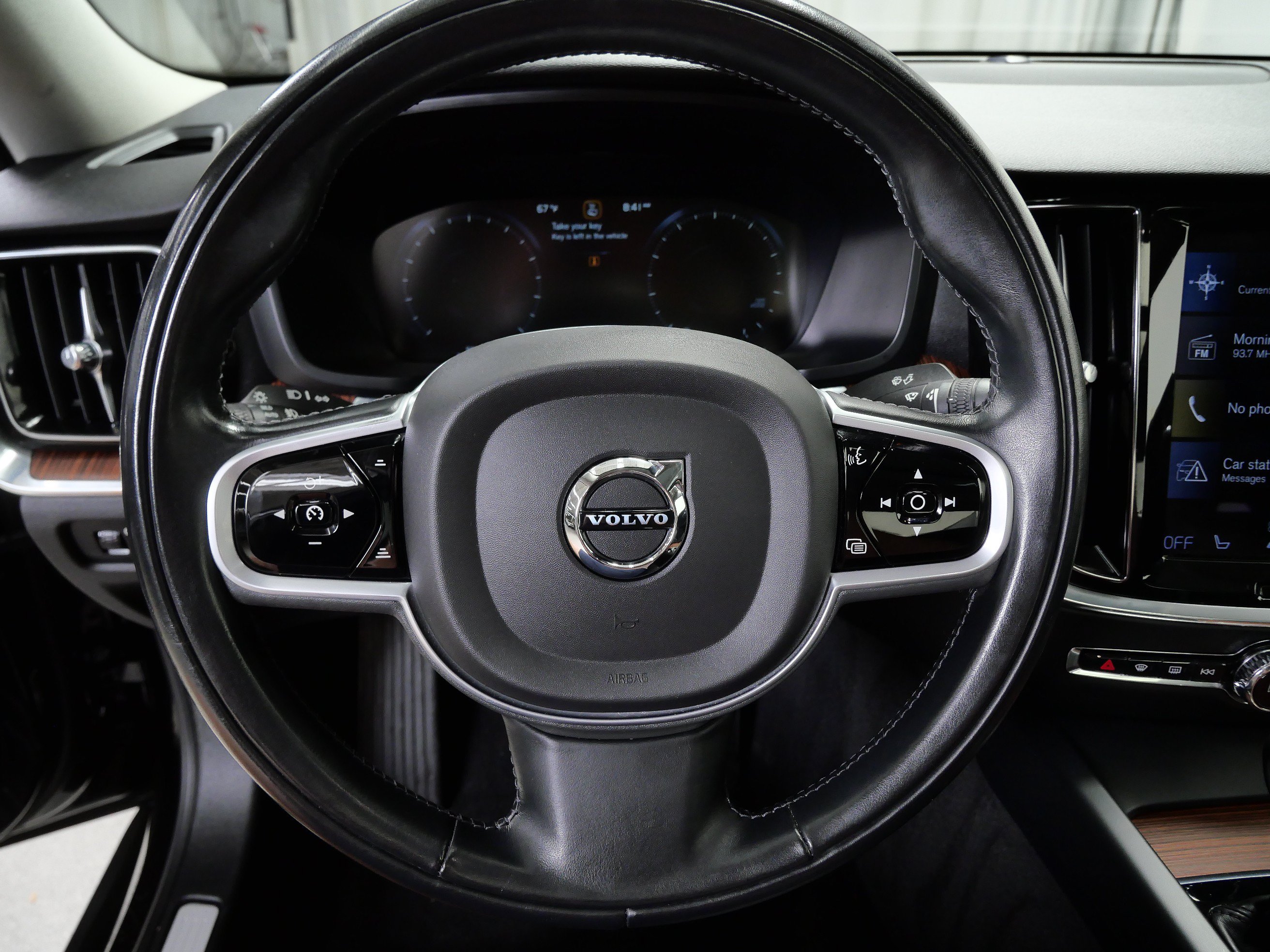 Used 2021 Volvo S60 T6 Momentum AWD/4WD image 23