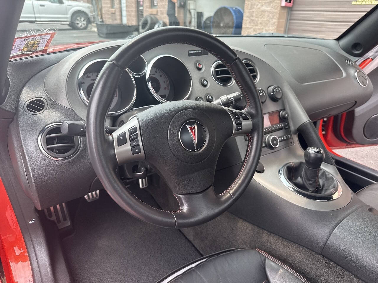Used 2009 Pontiac Solstice Street Edition RWD image 38