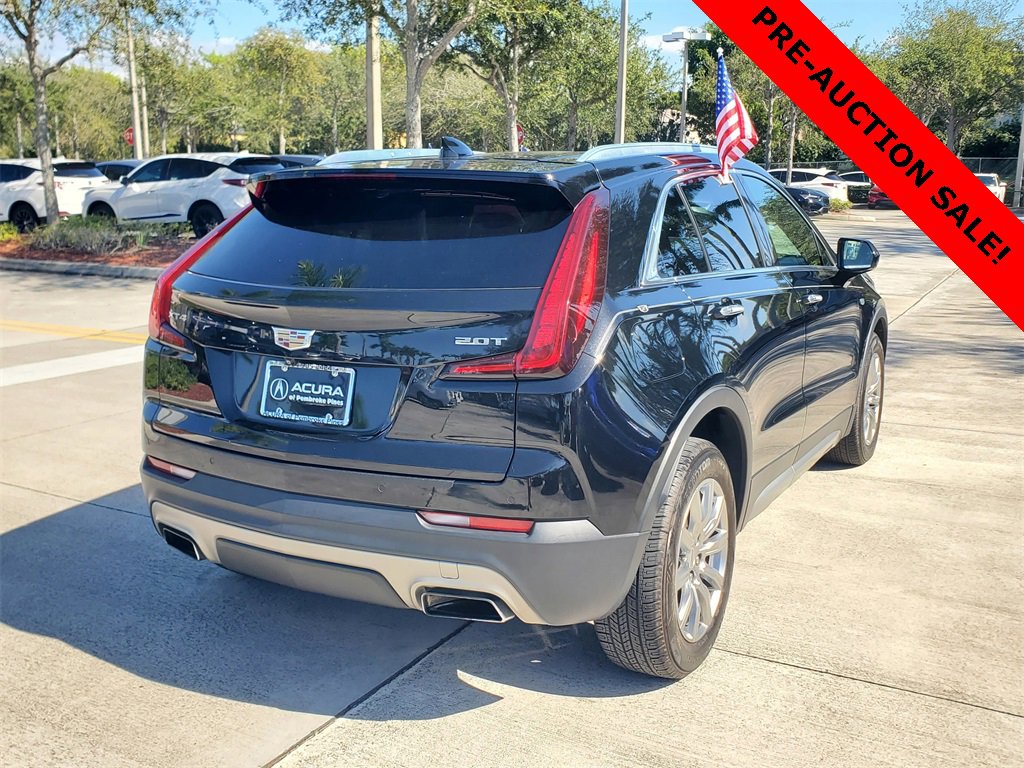 Used 2019 Cadillac XT4 Premium Luxury w/ Cold Weather Package image 7