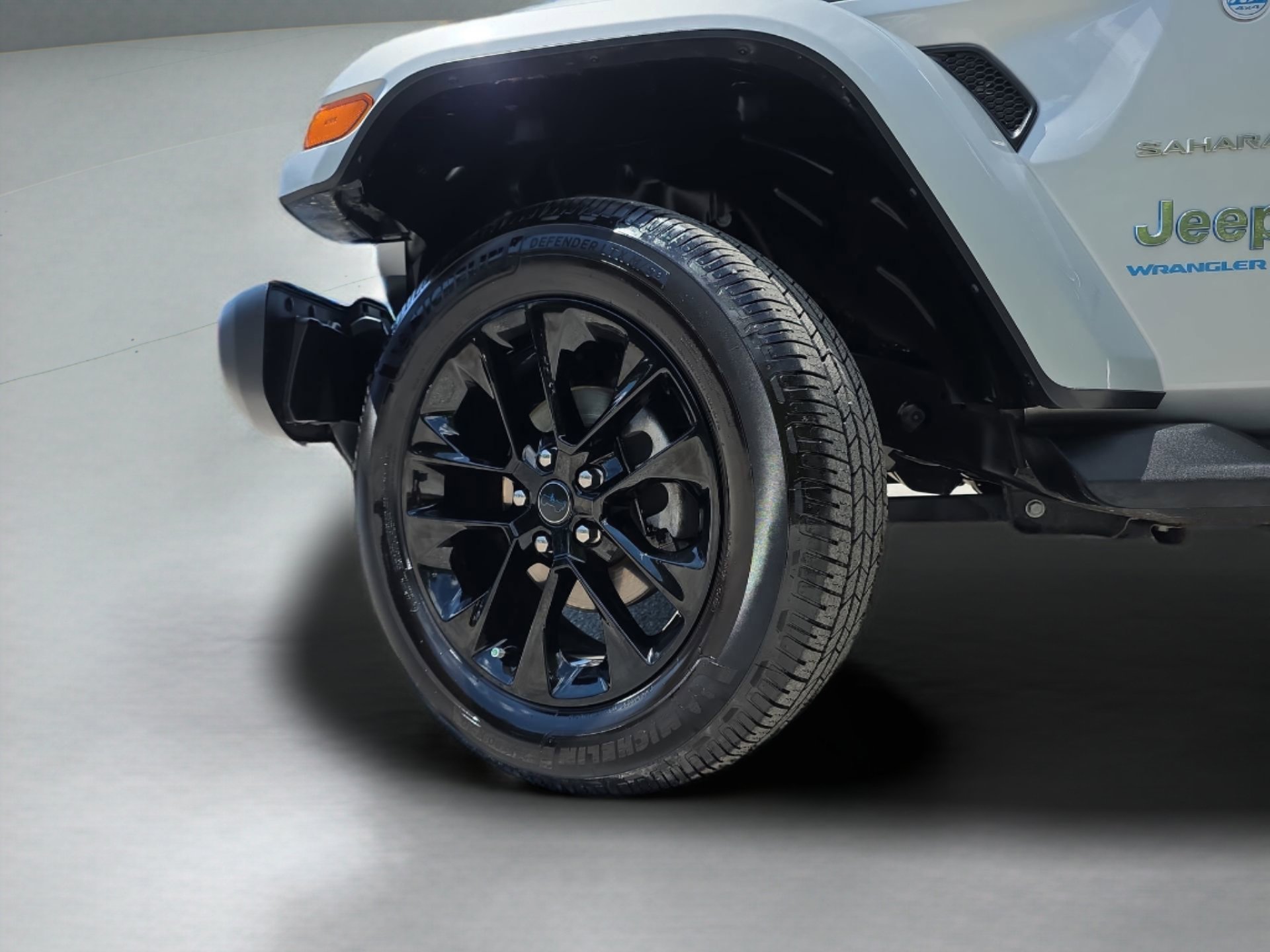 Used 2024 Jeep Wrangler Sahara w/ Technology Group image 65