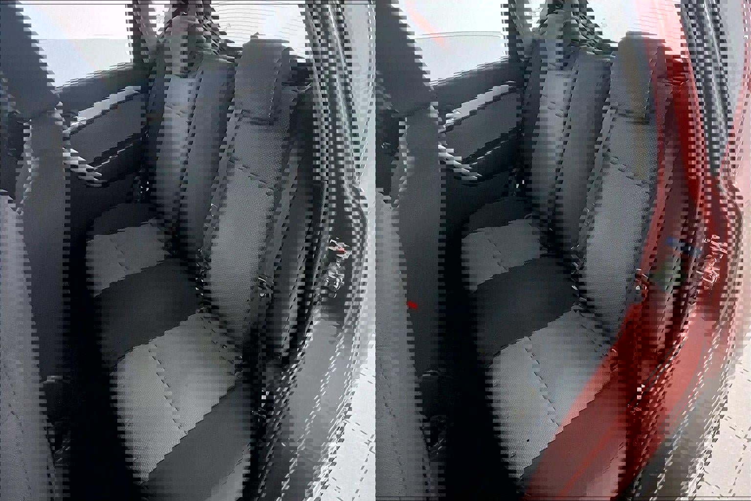 Used 2011 Chevrolet Aveo5 LT w/ Power and Convenience Package image 20