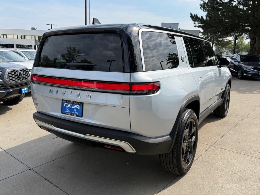 Used 2025 Rivian R1S Adventure AWD/4WD image 4