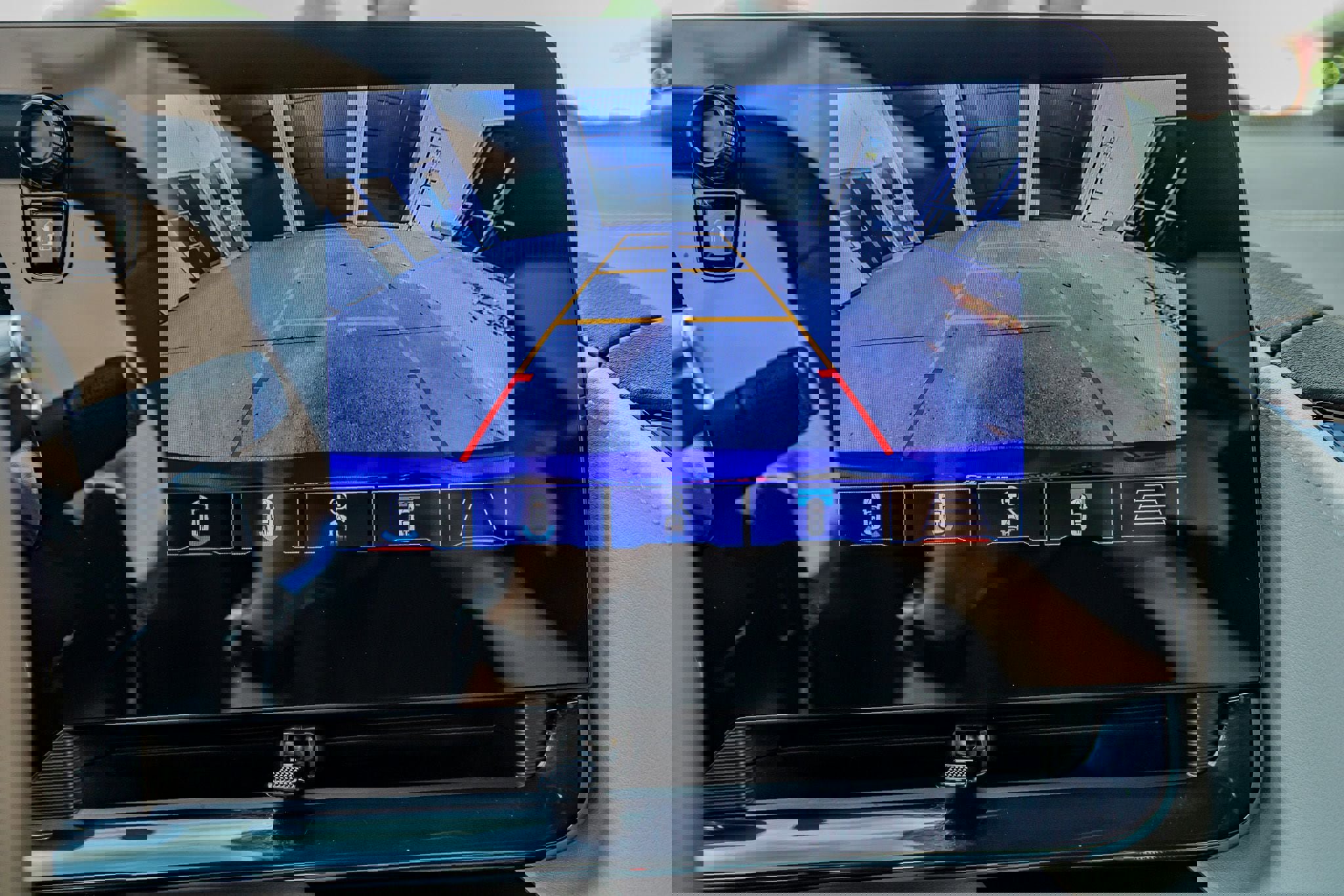 Used 2025 Chevrolet Corvette Stingray Preferred Cpe w/ Stealth Interior Trim Package RWD image 21