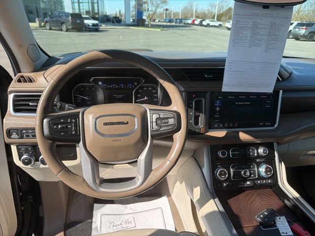 Used 2021 GMC Yukon XL Denali w/ Denali Premium Package image 23