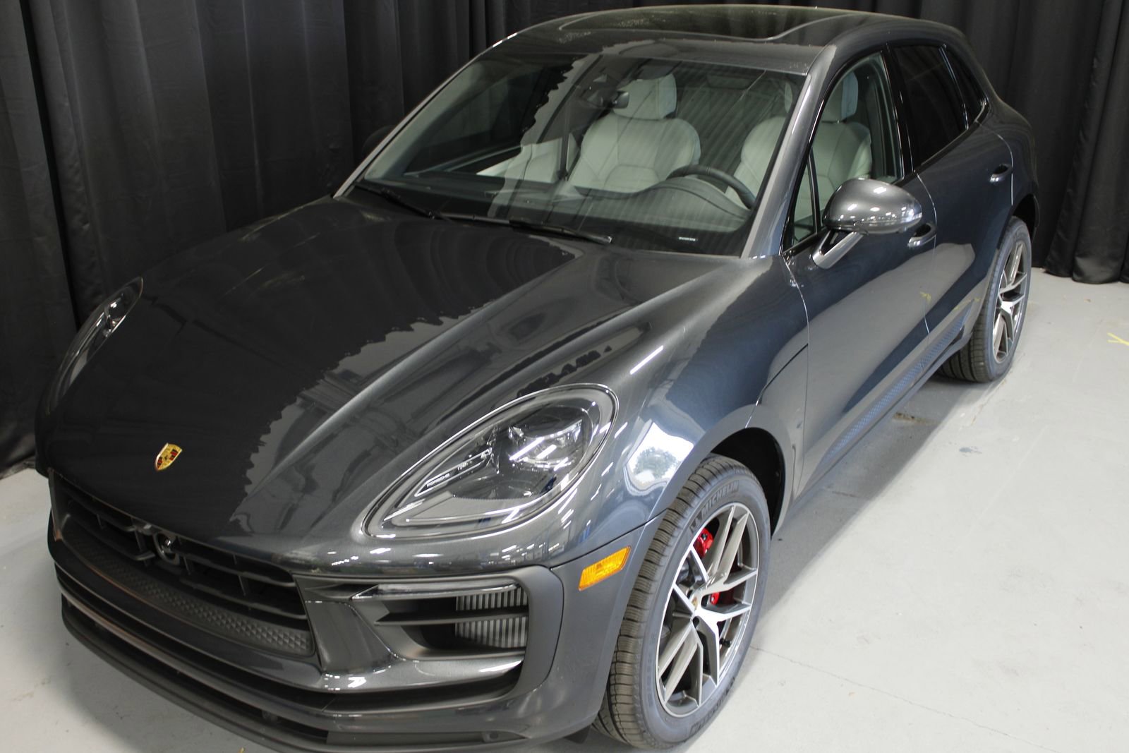 New 2026 Porsche Macan S image 8