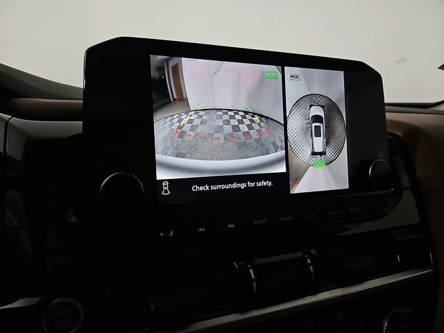 Used 2024 Nissan Pathfinder Platinum FWD image 21