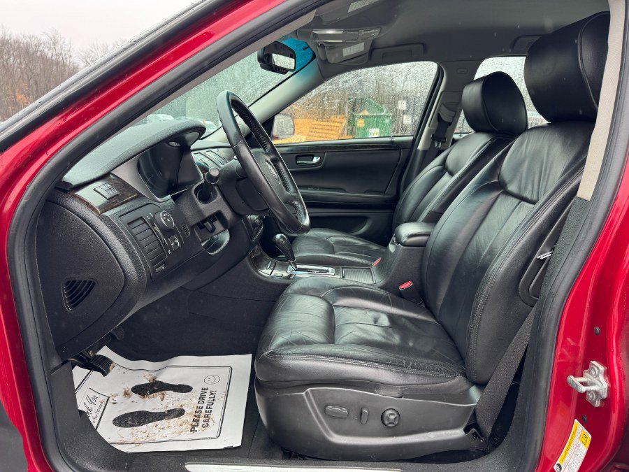 Used 2011 Cadillac DTS 4dr Sdn Base FWD image 15