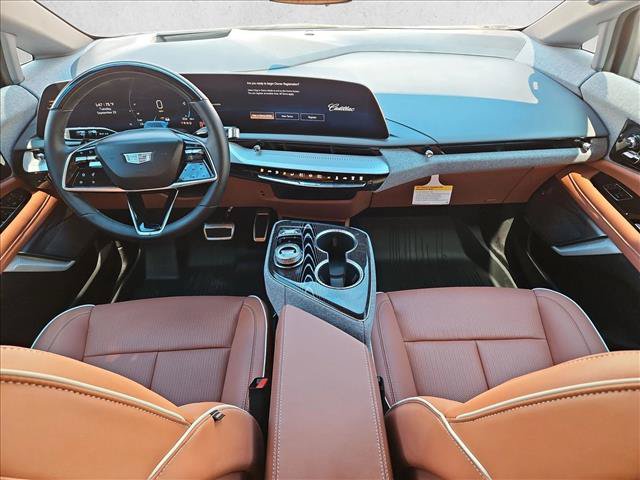 New 2027 Cadillac Optiq Premium Luxury w/ LPO, Floor Liner Package AWD/4WD image 15
