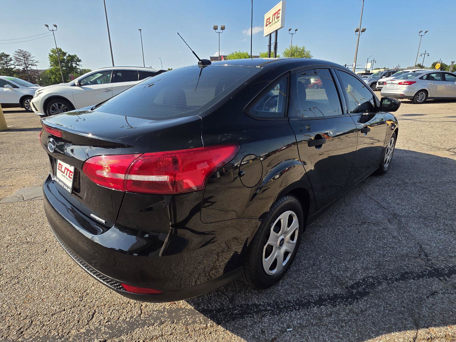 Used 2016 Ford Focus S FWD image 5