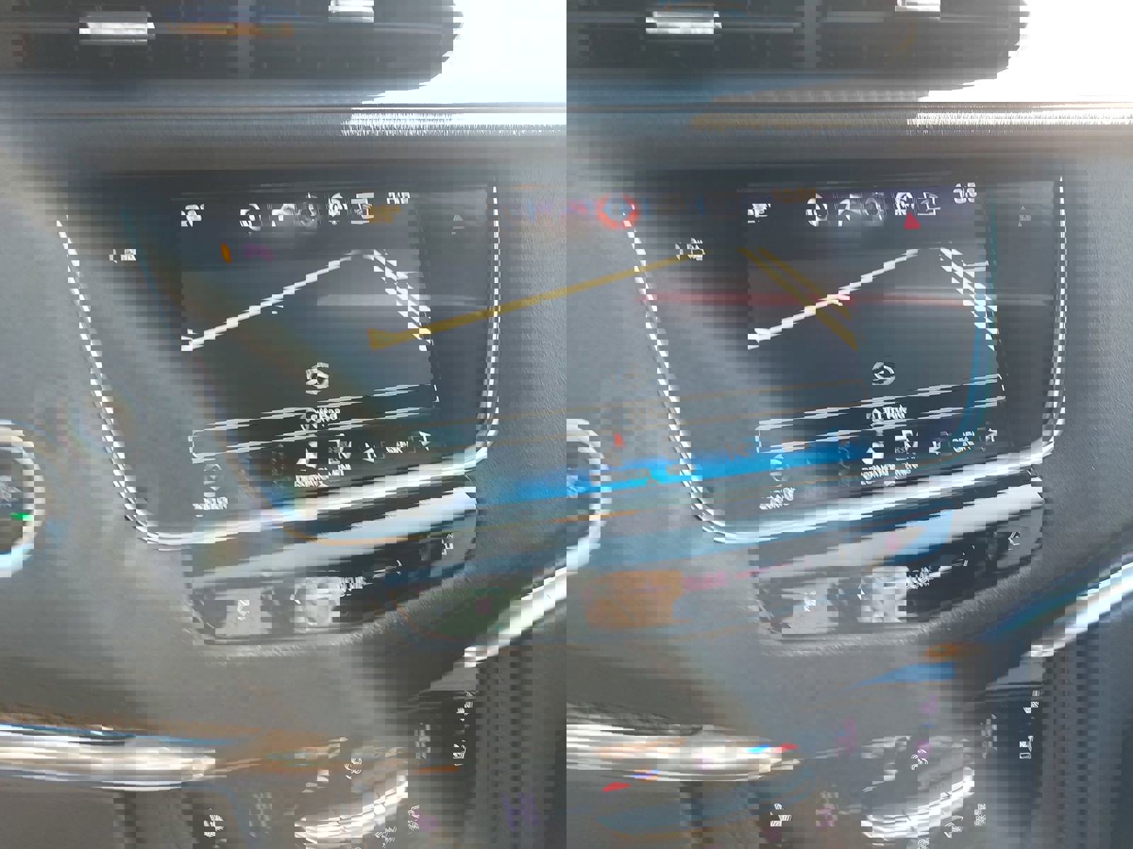 Used 2017 Cadillac XT5 Platinum image 25