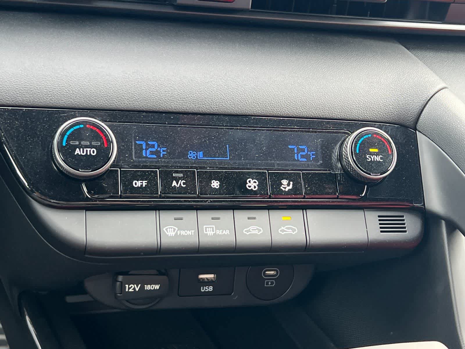 New 2026 Hyundai Elantra Sport FWD image 20