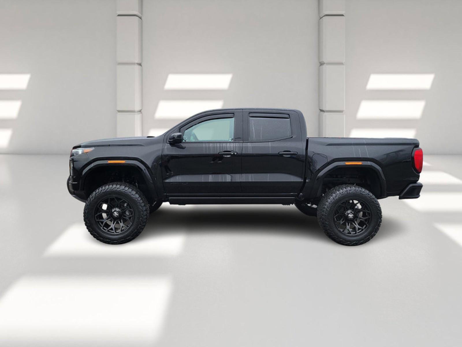 New 2026 GMC Canyon AT4 w/ AT4 Premium Package image 4