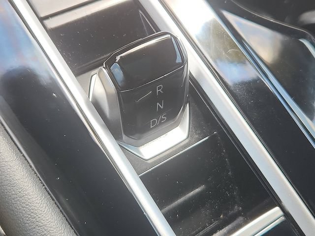 Used 2025 Volkswagen Atlas SEL AWD/4WD image 10