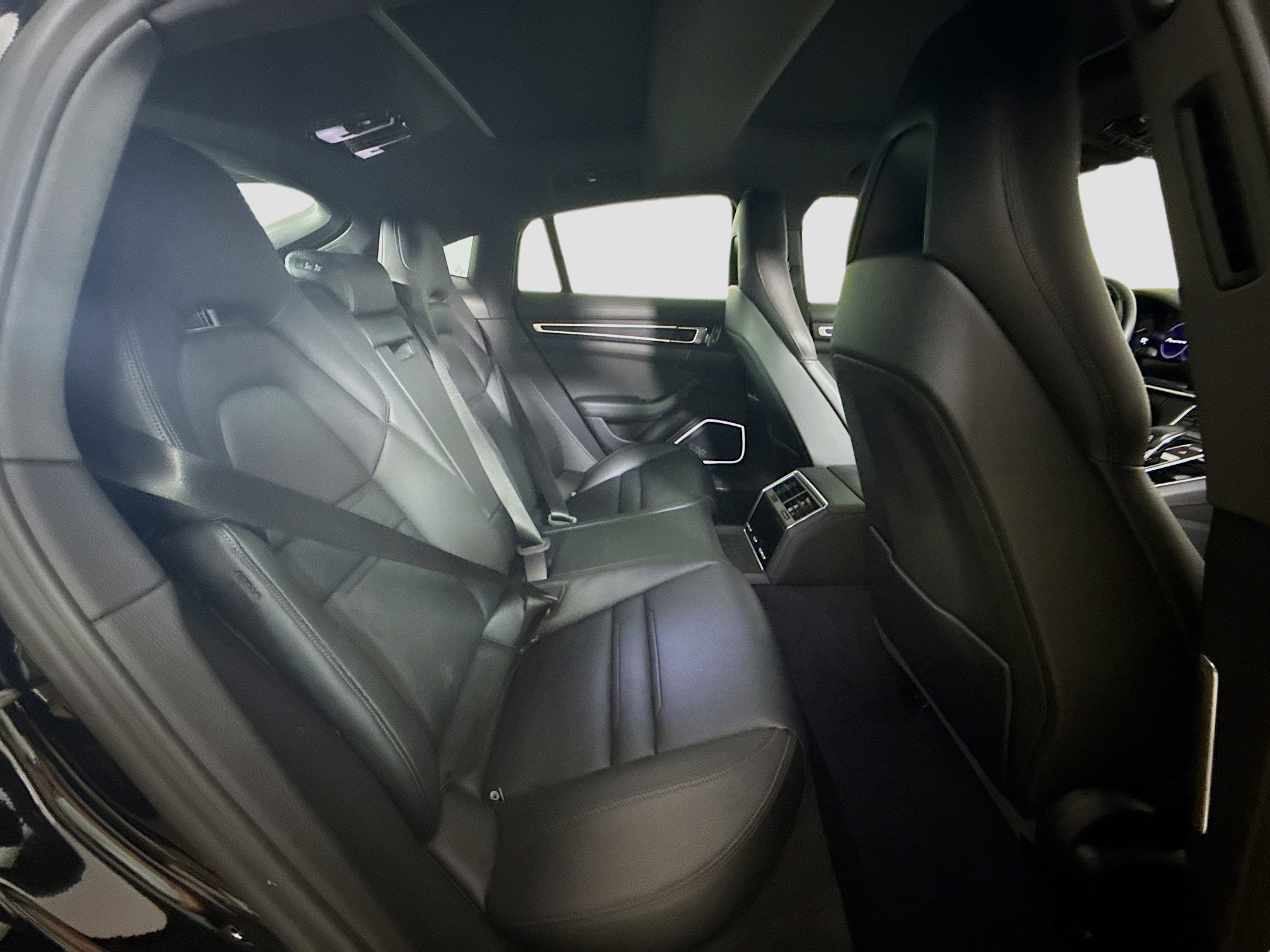 Used 2023 Porsche Panamera Platinum Edition w/ Assistance Package image 26