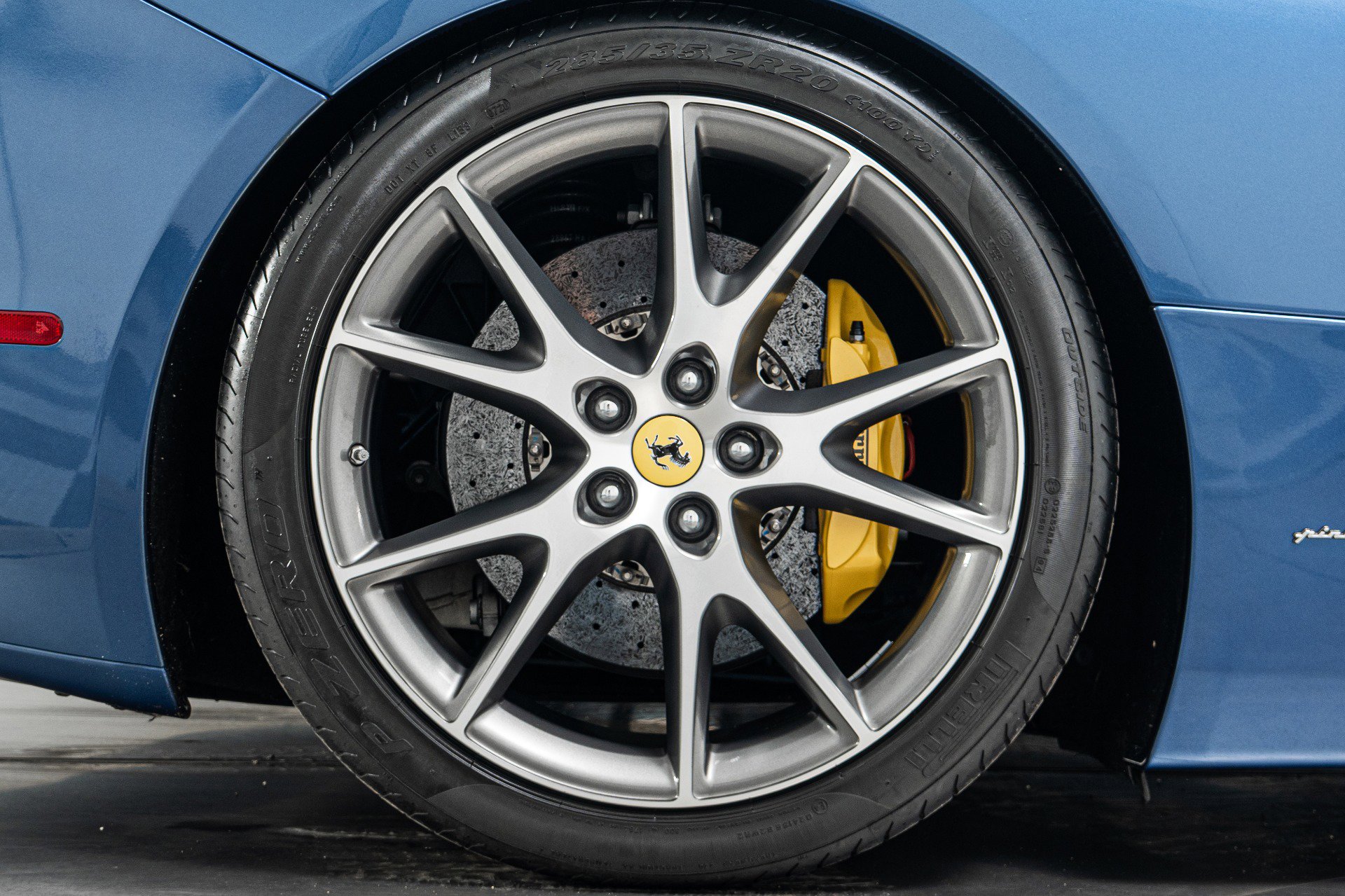 Used 2010 Ferrari California image 46