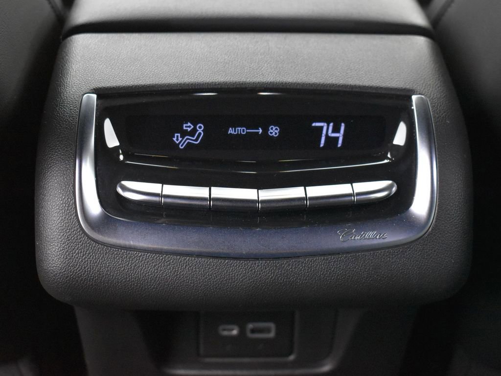 Used 2020 Cadillac XT6 Premium Luxury image 32