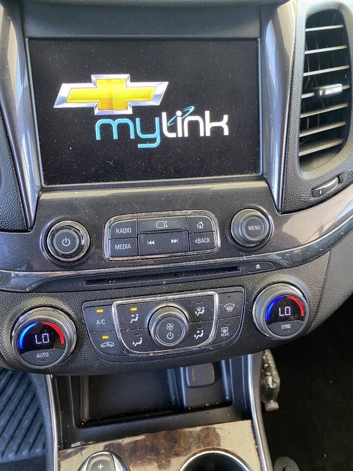 Used 2014 Chevrolet Impala LTZ FWD image 21