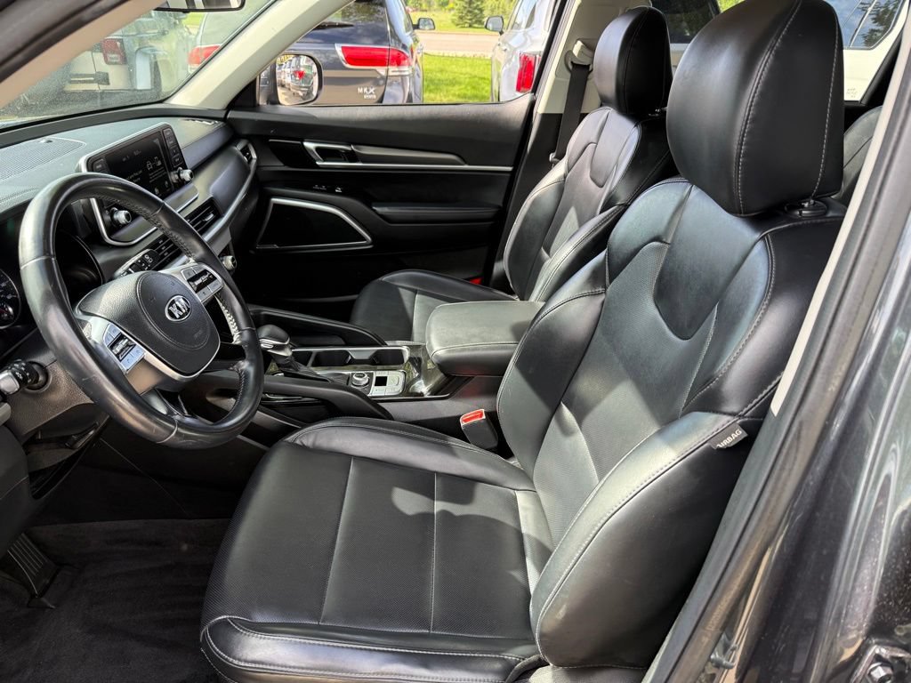 Used 2020 Kia Telluride LX AWD/4WD image 12