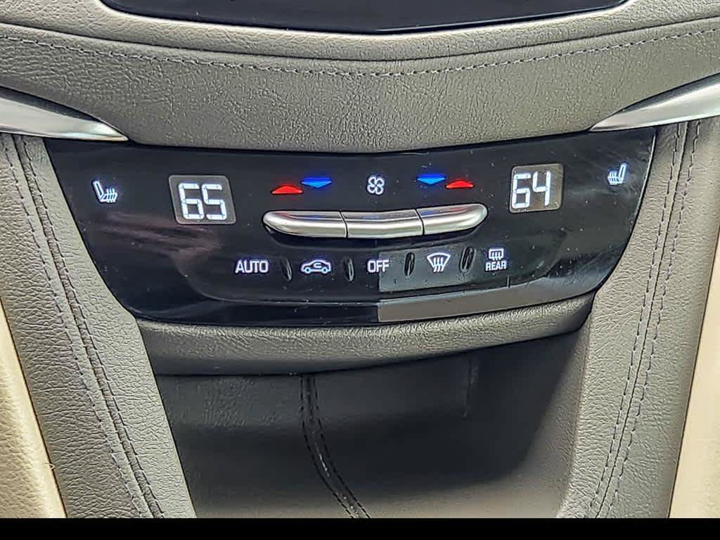Used 2023 Cadillac XT5 Premium Luxury AWD/4WD image 18