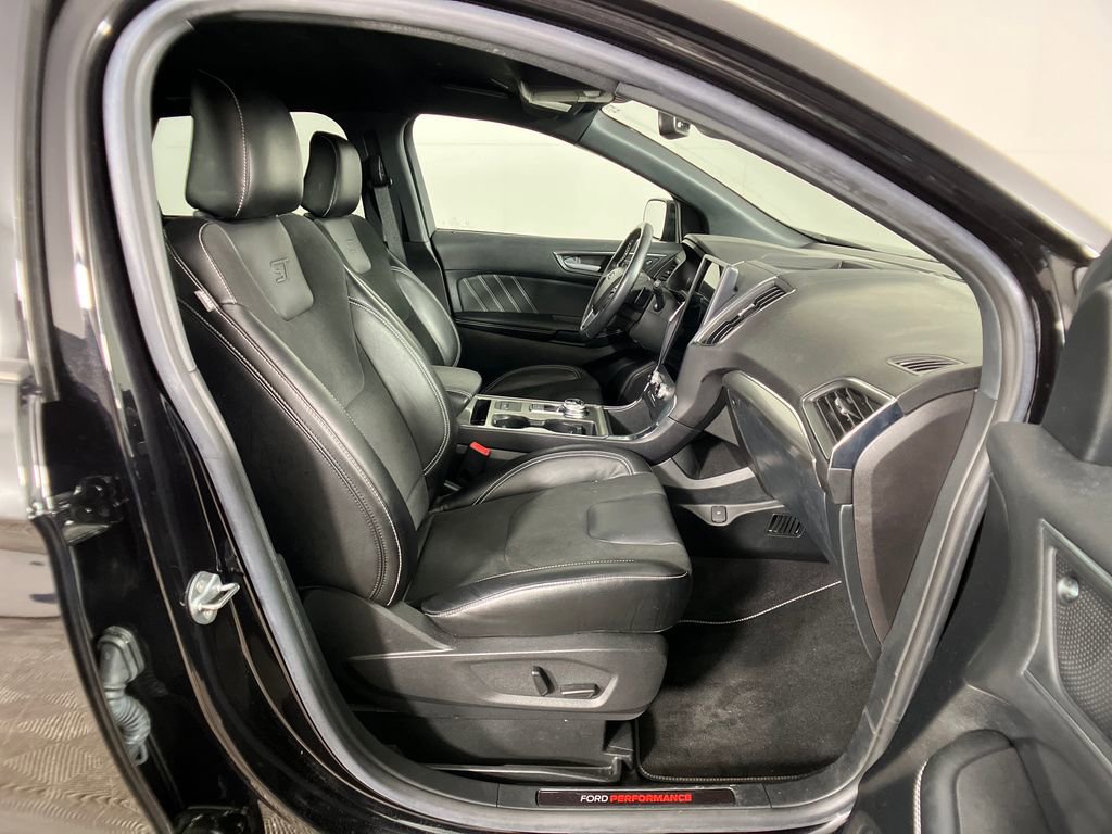Certified 2023 Ford Edge ST image 7