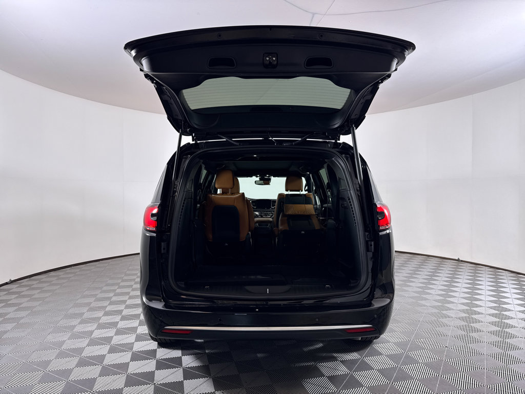New 2026 Chrysler Pacifica Pinnacle image 17