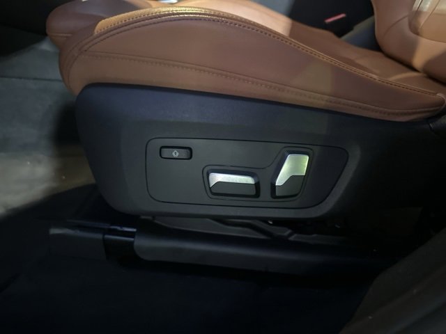 Used 2019 BMW X3 sDrive30i w/ Driving Assistance Package image 21