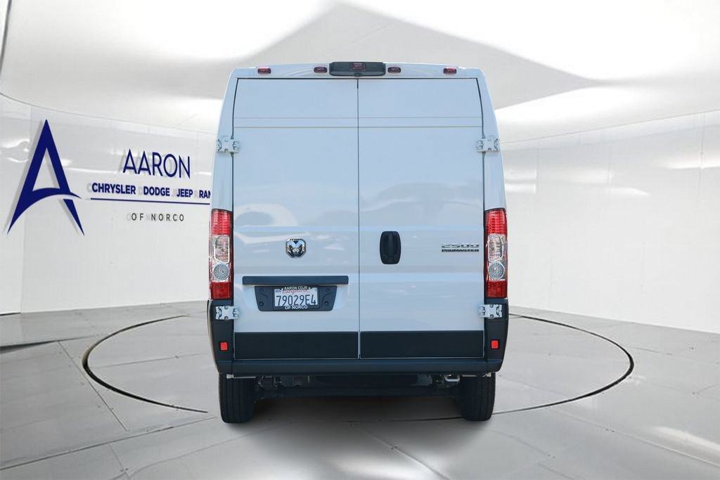 Used 2026 RAM ProMaster 2500 w/ Convenience Group FWD image 3
