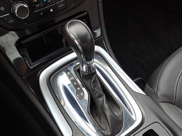 Used 2012 Buick Regal Leather image 28