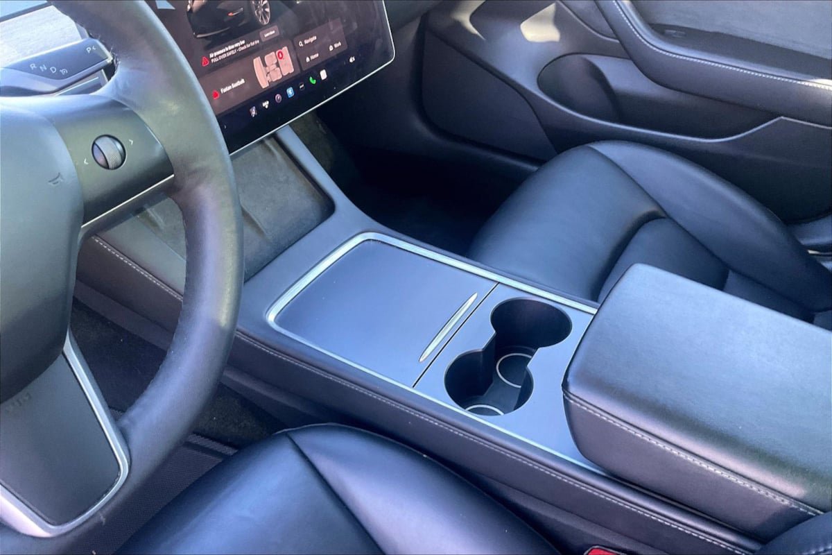 Used 2023 Tesla Model 3 Standard Range RWD image 15