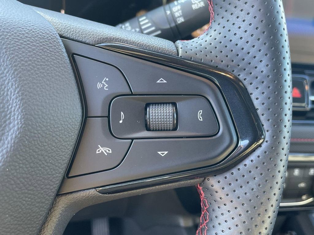 Certified 2024 Chevrolet TrailBlazer RS w/ Driver Confidence Package image 33